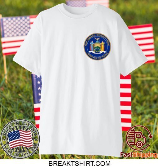 andrew cuomo white Gift T-Shirts