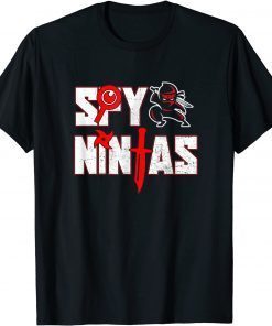 Cool Spy Gaming Ninjas Surrounded By Shurikens T-Shirt