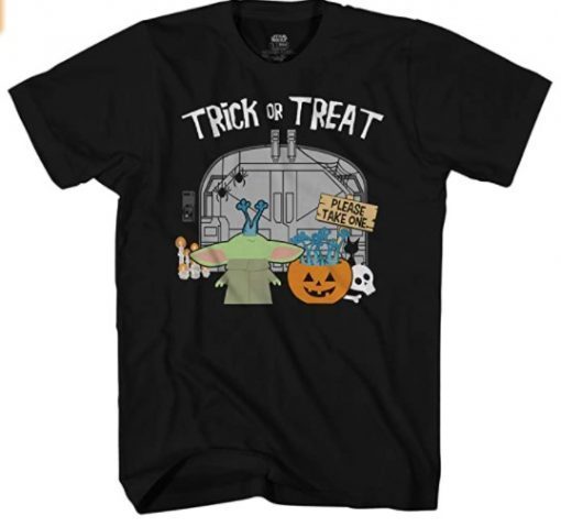STAR WARS Baby Yoda Trick or Treat Halloween Men's Adult Graphic Classic T-Shirt