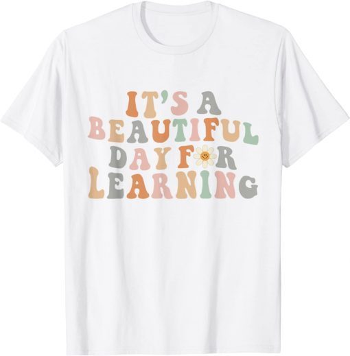 Official It's Beautiful Day For Learning Retro Teacher Students Women T-Shirt