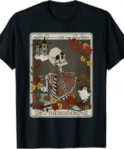 Funny The Reader Tarot Card Funny Skeleton Librarian Halloween T-Shirt