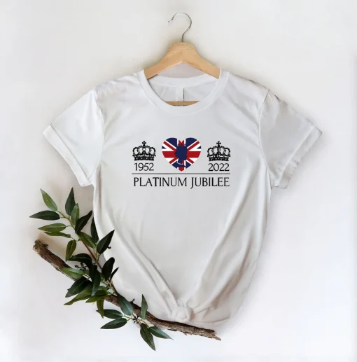 1952-2022 Platinum Jubilee Queen Elizabeth II Tee Shirt