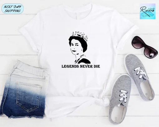 Legends Never Die Queen Elizabeth Rest In Peace Elizabeth II 1926-2022 T-Shirt