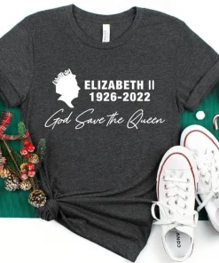 Pray For Queen Elizabeth II 1926-2022 Queen Of England Tee Shirt