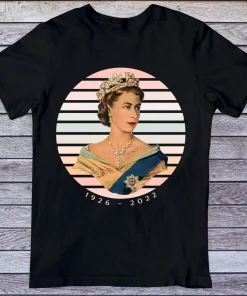 R.I.P Queen Elizabeth 1926-2022 Always In our Hears T-Shirt