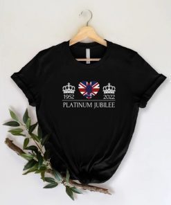 1952-2022 Platinum Jubilee, Queen Elizabeth's Platinum Jubilee T-Shirt
