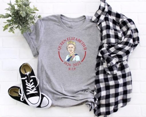 Rest In Peace Elizabeth, RIP Majesty The Queen, Queen Of England Since 1952 T-Shirt